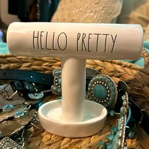 “HELLO PRETTY” RAE DUNN JEWELRY HOLDER